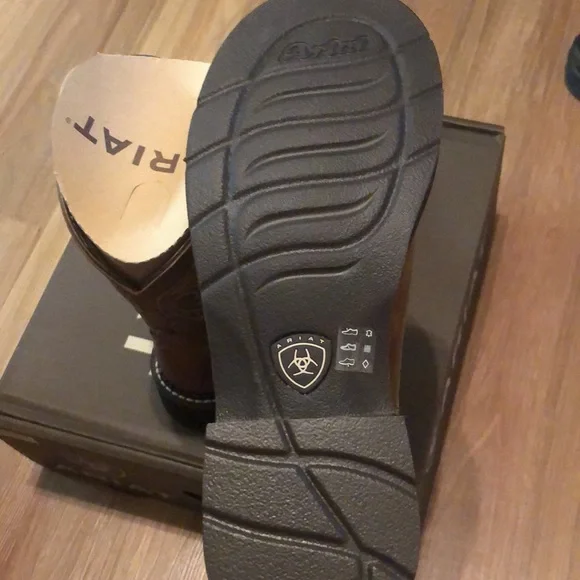 Ariat Brown Heeled Boots - Picture 7 of 8